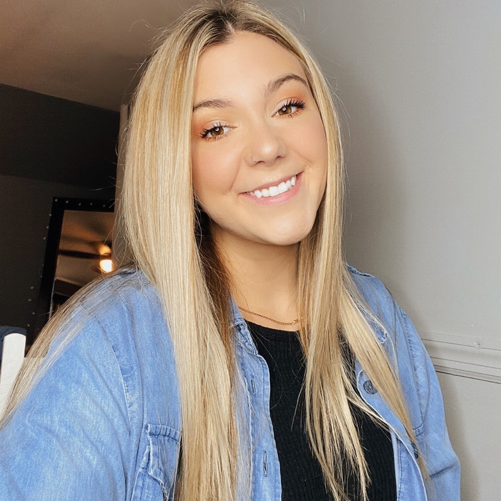 Meet your Posher, Mikaela